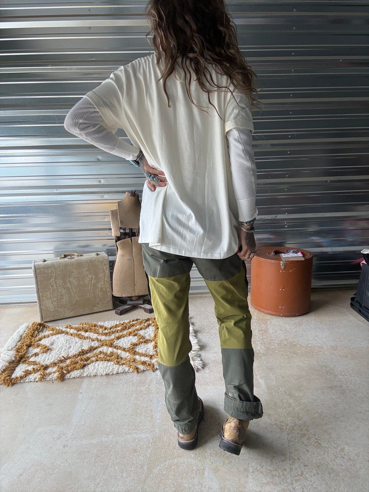 {the farm girl}