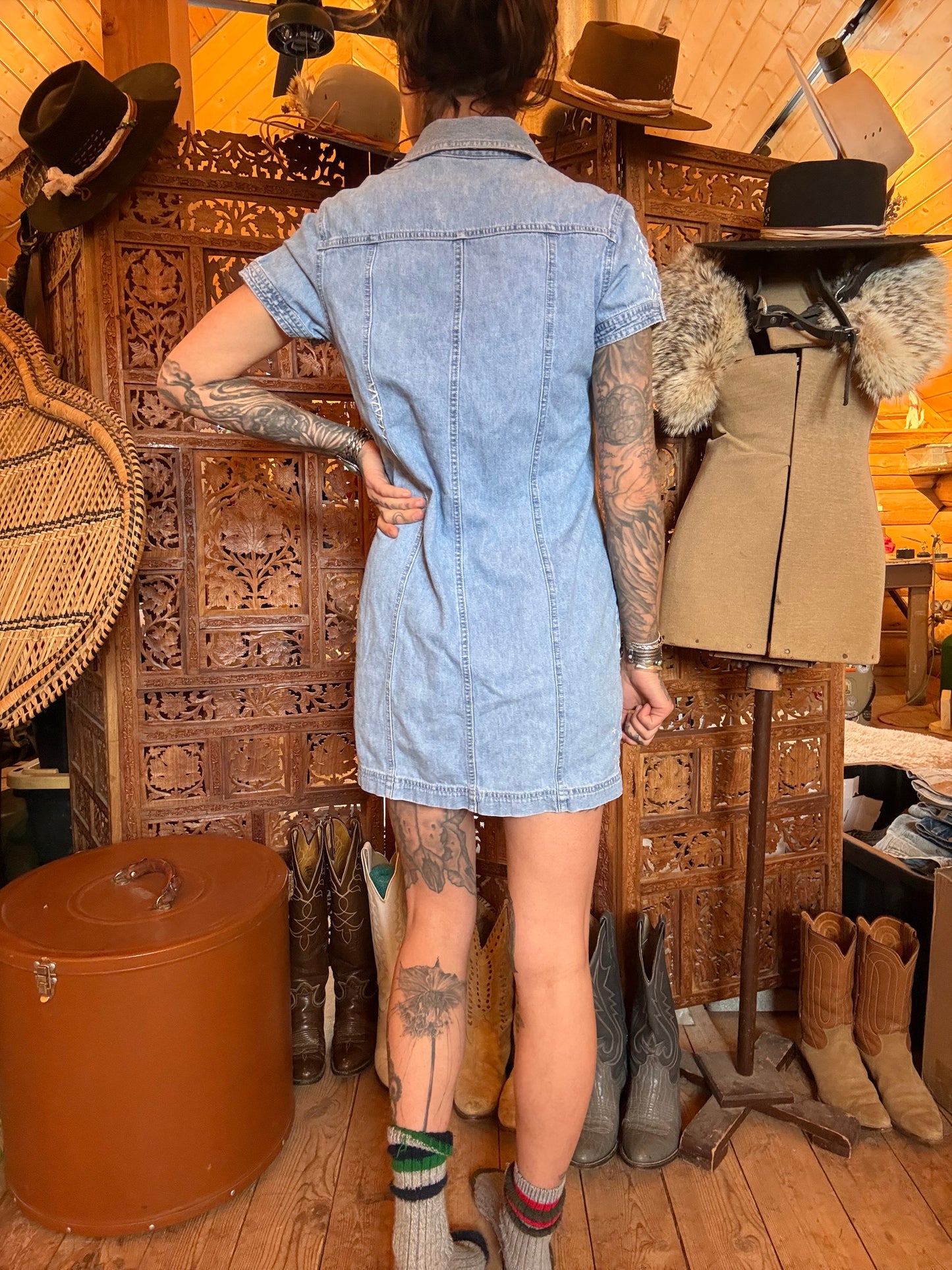 {the stitched daisy}