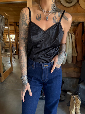 {the slip tank} 5