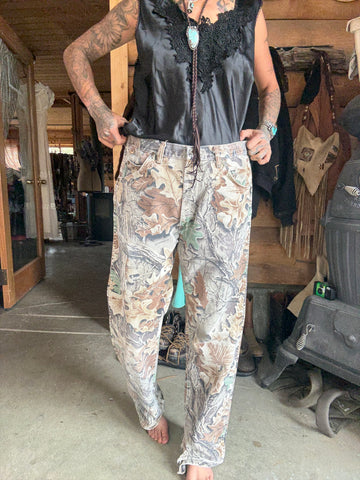 {the camo pants}