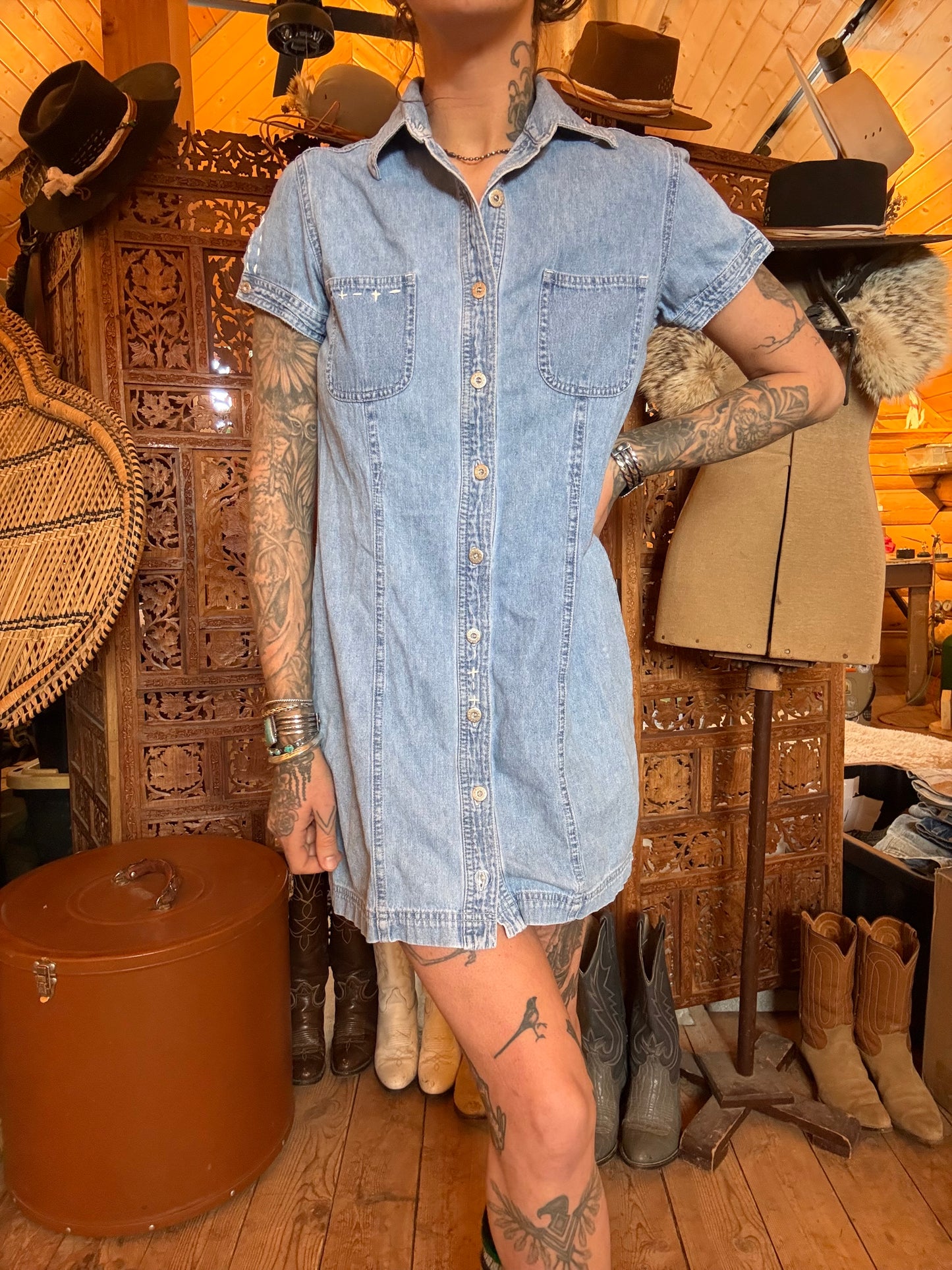 {the stitched daisy}